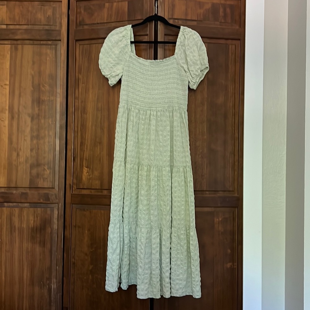 Women’s dress
